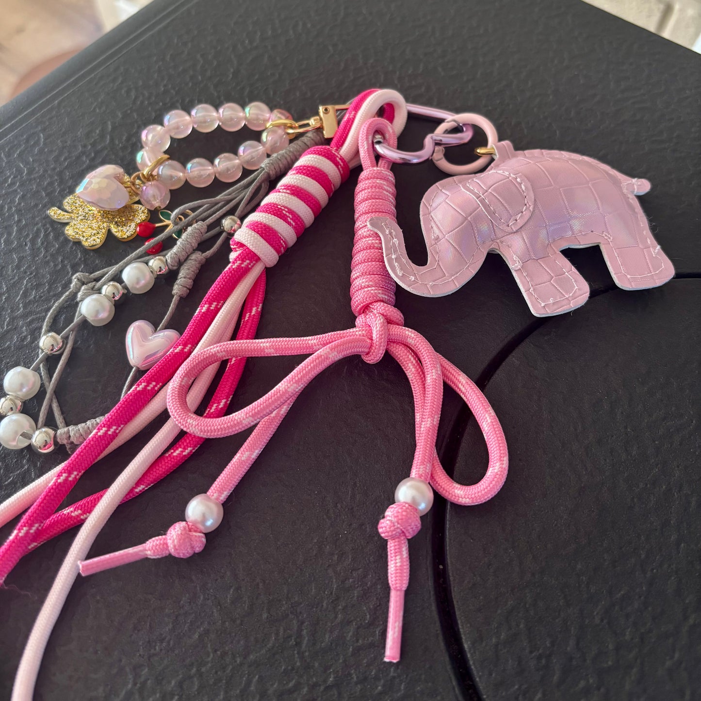 GRIGRI Éléphant Rose